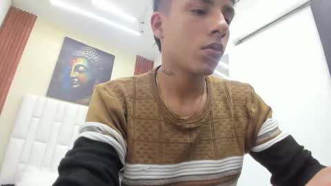 Snapshot of lucas_rivass chatting on December 18, 10:27 pm LUCAS RIVAS online show from December 18, 10:27 pm