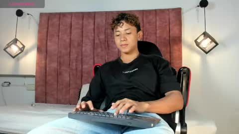 lucas_tease online show from April 16, 5:47 pm