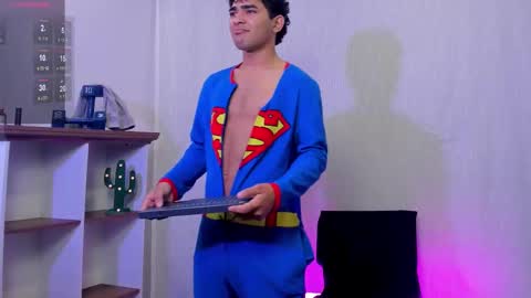 Snapshot of lucascarterr chatting on March 9, 2:32 pm lucascarterr online show from March 9, 2:32 pm