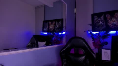 Snapshot of lucascarterr chatting on November 30, 3:43 am lucascarterr online show from November 30, 3:43 am