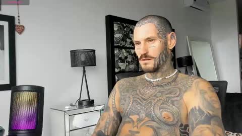 lucasexclusive online show from January 6, 7:09 am