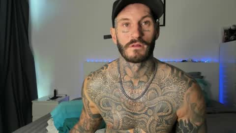 lucasexclusive online show from April 29, 7:01 am