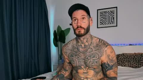 lucasexclusive online show from May 24, 3:55 am
