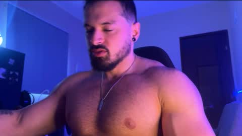lucasfit24 online show from November 17, 4:24 pm