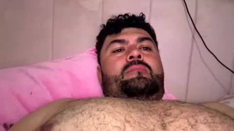 lucasmagana85 online show from April 16, 4:13 am