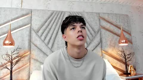 Lucasopry online show from April 13, 12:43 pm