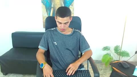 Lucas online show from March 20, 8:14 pm