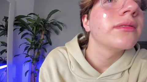 Lucas Morales online show from May 16, 12:37 pm