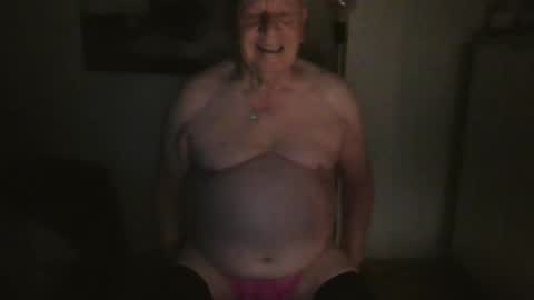 Snapshot of lucbottom031249 chatting on May 31, 3:04 am lucbottom031249 online show from May 31, 3:04 am