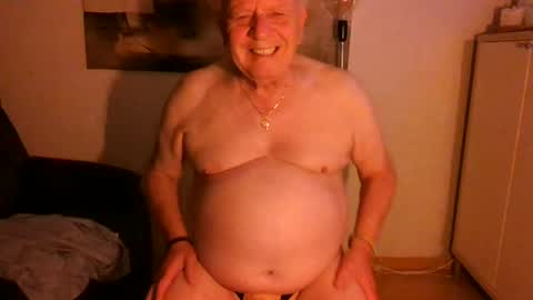 Snapshot of lucbottom031249 chatting on June 12, 1:59 am lucbottom031249 online show from June 12, 1:59 am