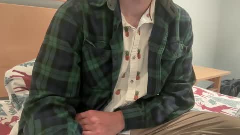 lucca_d123 online show from September 14, 8:13 am