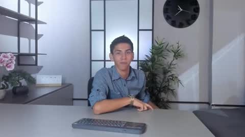 Lucca Moreti online show from March 21, 8:19 am