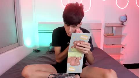 Snapshot of luccas_ferreira chatting on November 11, 7:14 pm Luccas Ferreira online show from November 11, 7:14 pm