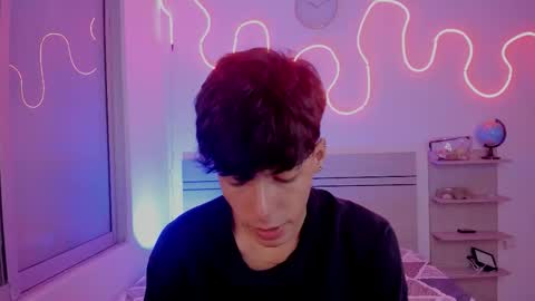 Snapshot of luccas_ferreira chatting on November 26, 8:21 pm Luccas Ferreira online show from November 26, 8:21 pm