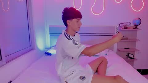 Snapshot of luccas_ferreira chatting on November 29, 8:01 pm Luccas Ferreira online show from November 29, 8:01 pm