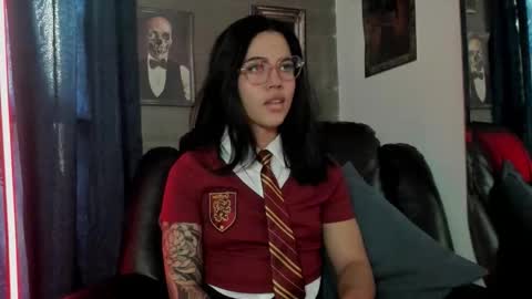   online show from October 12, 8:08 pm