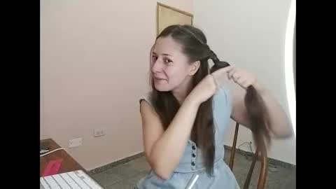 lucecitafantasy online show from February 25, 10:50 pm