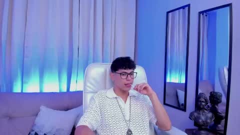 Lucho online show from April 16, 4:02 am