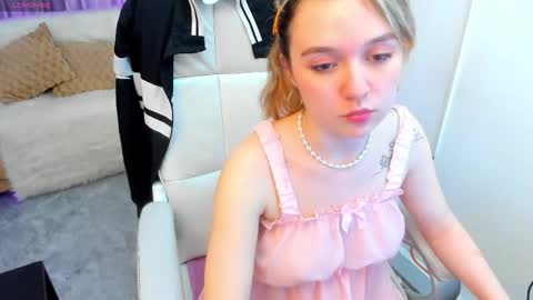 lucia_copper online show from November 1, 3:36 pm