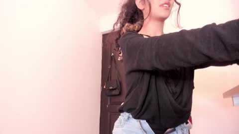 Lucia online show from February 23, 11:35 pm