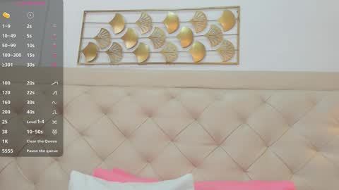 lucia_lorenz online show from February 9, 11:25 am