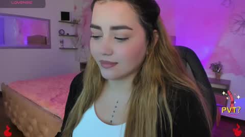 lucia star  online show from February 13, 2:45 am