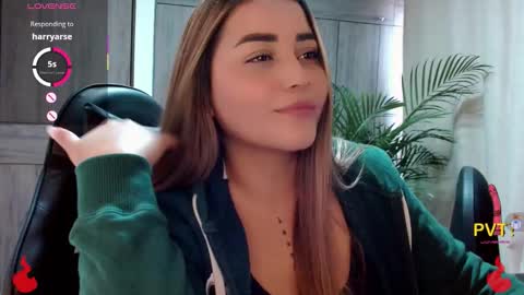 lucia star  online show from February 9, 6:12 pm