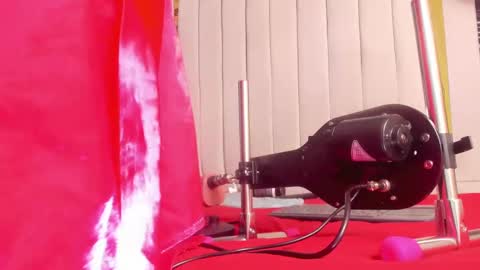 Lucia Vonne online show from February 28, 12:20 pm