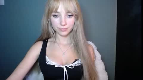 Lucy online show from October 29, 8:43 pm