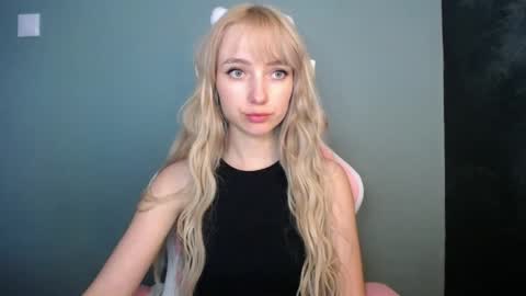 Lucy online show from April 9, 12:32 pm