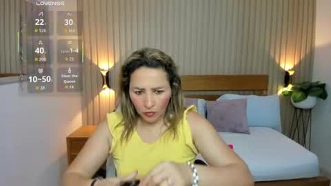 Snapshot of luciana_ballesteros chatting on June 30, 12:06 pm Luciana online show from June 30, 12:06 pm