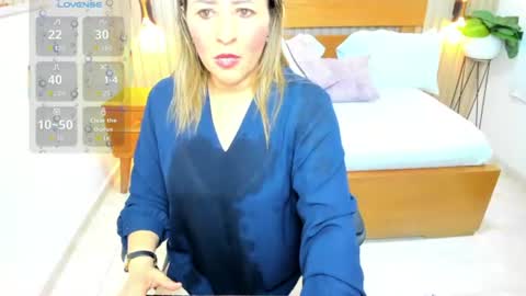 Snapshot of luciana_ballesteros chatting on July 11, 12:19 pm Luciana online show from July 11, 12:19 pm