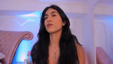 Luciana online show from March 18, 8:45 pm