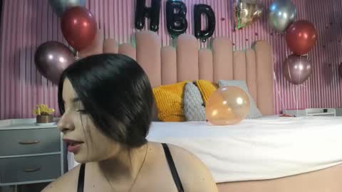 Snapshot of lucianablake chatting on March 3, 4:18 am lucianablake online show from March 3, 4:18 am