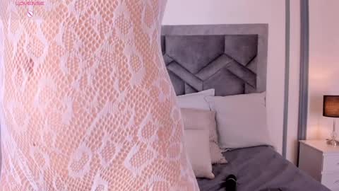    online show from September 10, 1:22 pm