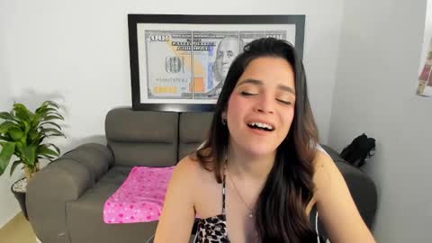 Luciana M online show from March 4, 9:10 pm