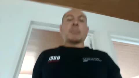 Snapshot of lucianneo chatting on November 23, 5:35 pm LucianNeo online show from November 23, 5:35 pm