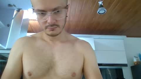 Snapshot of lucianneo chatting on November 30, 3:05 pm LucianNeo online show from November 30, 3:05 pm