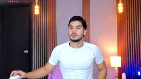 Snapshot of luciano_vitale_ chatting on July 9, 12:31 pm Luciano online show from July 9, 12:31 pm