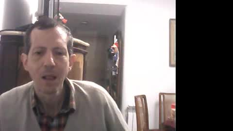 Snapshot of lucianoaxel chatting on December 25, 10:59 pm Luciano online show from December 25, 10:59 pm