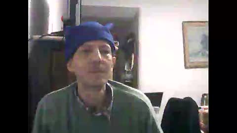 Snapshot of lucianoaxel chatting on November 7, 2:11 am Luciano online show from November 7, 2:11 am
