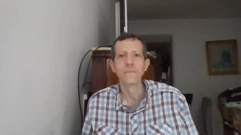 Snapshot of lucianoaxel chatting on November 14, 7:01 pm Luciano online show from November 14, 7:01 pm