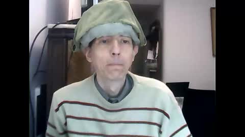 Snapshot of lucianoaxel chatting on November 23, 6:08 pm Luciano online show from November 23, 6:08 pm