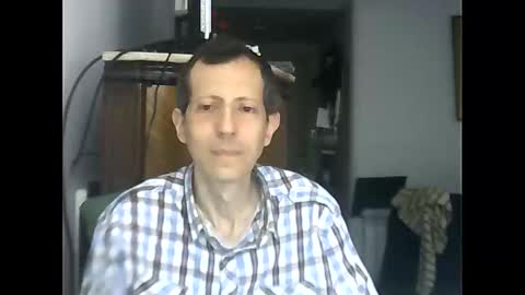 Snapshot of lucianoaxel chatting on November 24, 5:56 pm Luciano online show from November 24, 5:56 pm