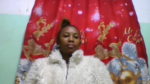 lucie196645 online show from June 17, 4:37 am