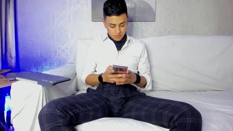 Leo online show from January 26, 11:50 am