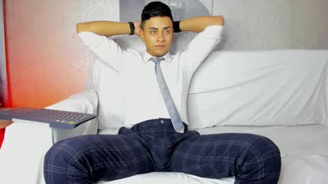 Leo online show from January 26, 2:52 pm