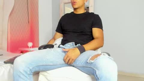 Leo online show from February 15, 11:41 am