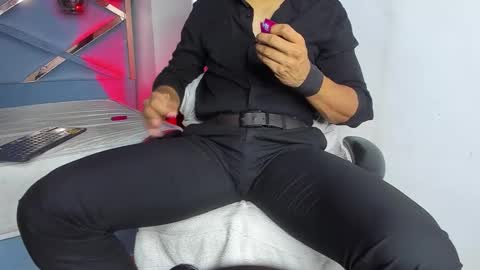 Leo online show from March 11, 12:22 pm