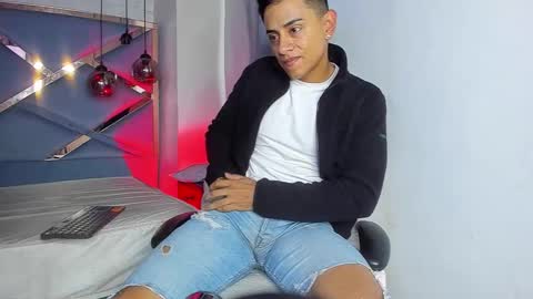 Leo online show from March 12, 11:38 am